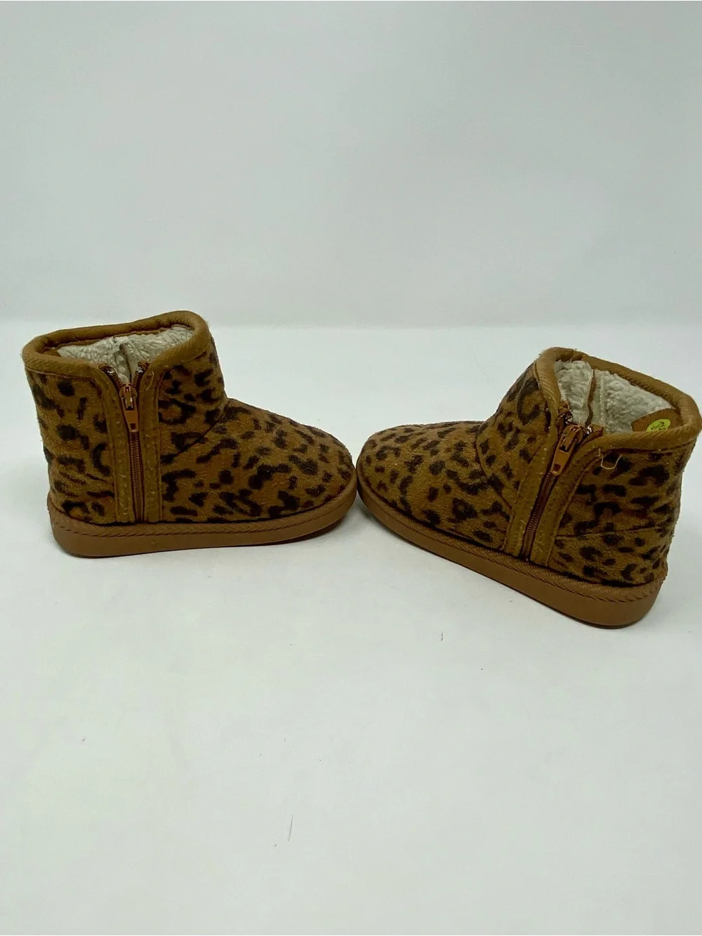 Toddler Girls Leopard Print Cozy Booties - Size 5